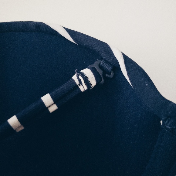 bikini - Picture 3 of 4